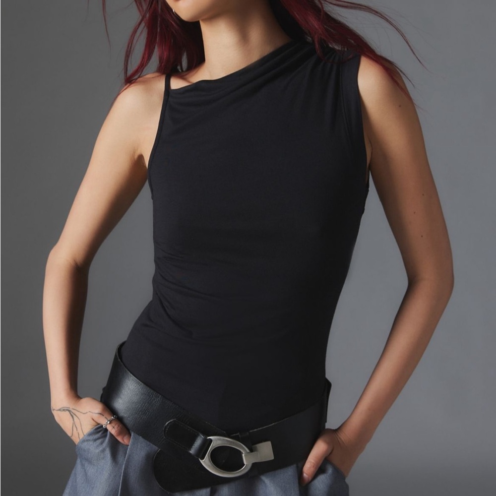 NWT! Urban Outfitters Silence + Noise Liaison Asymmetrical Tank Top in Black - S